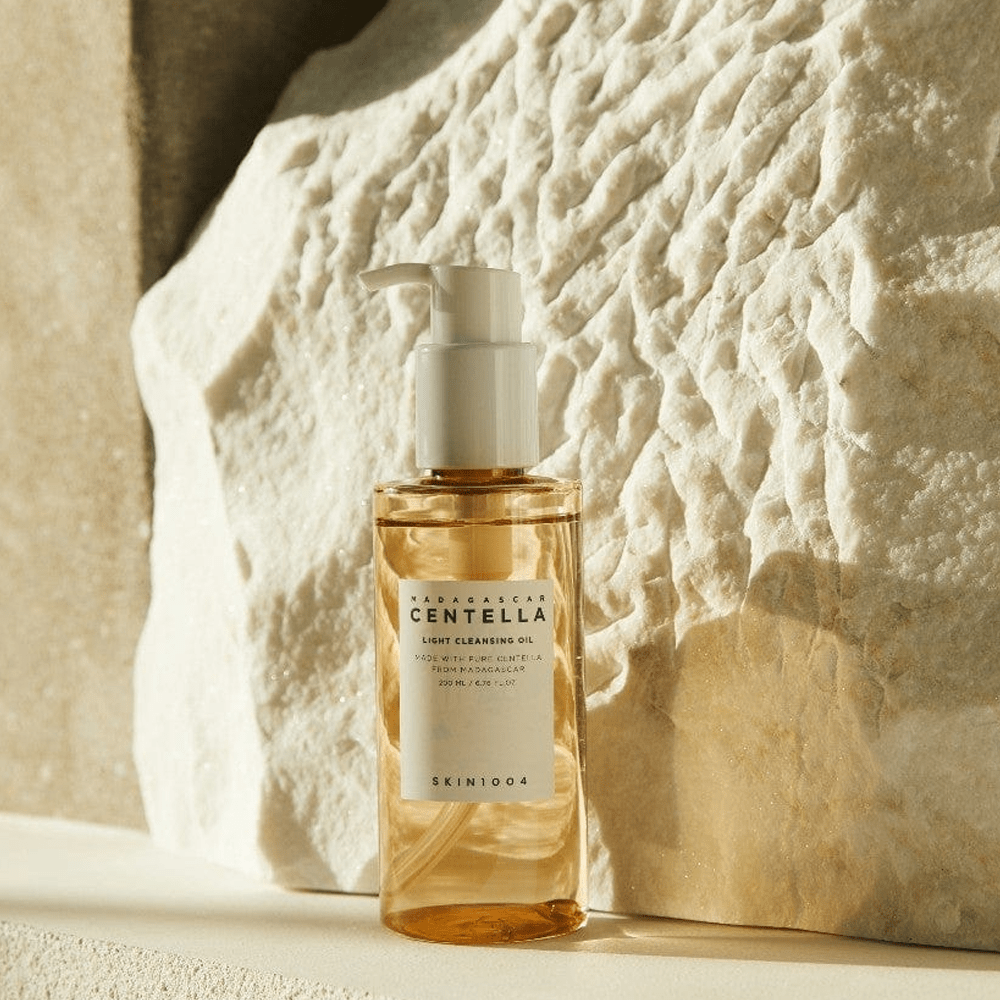 زيت التنظيف الخفيف بخلاصة سنتيلا مدغشقر من سكين1004 - 200 مل